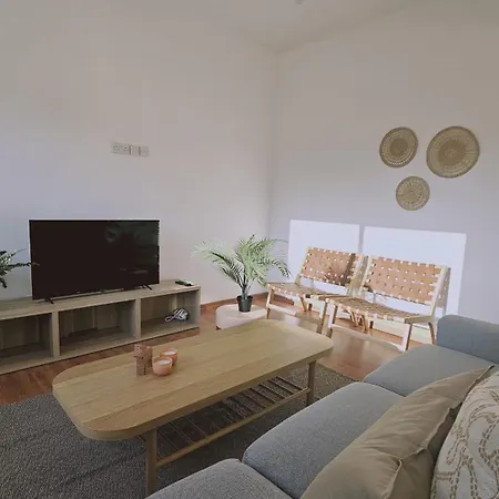 Life Ii Apartament *